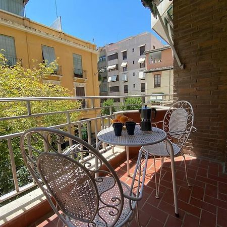 Piso En El Centro De Granada. Parking Opcional Daire Dış mekan fotoğraf