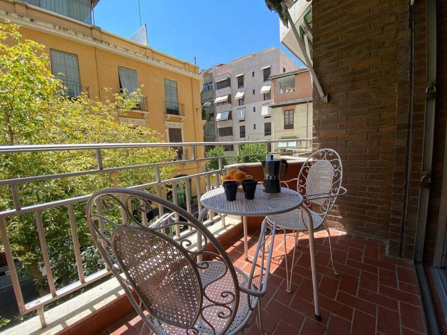 Piso En El Centro De Granada. Parking Opcional Daire Dış mekan fotoğraf
